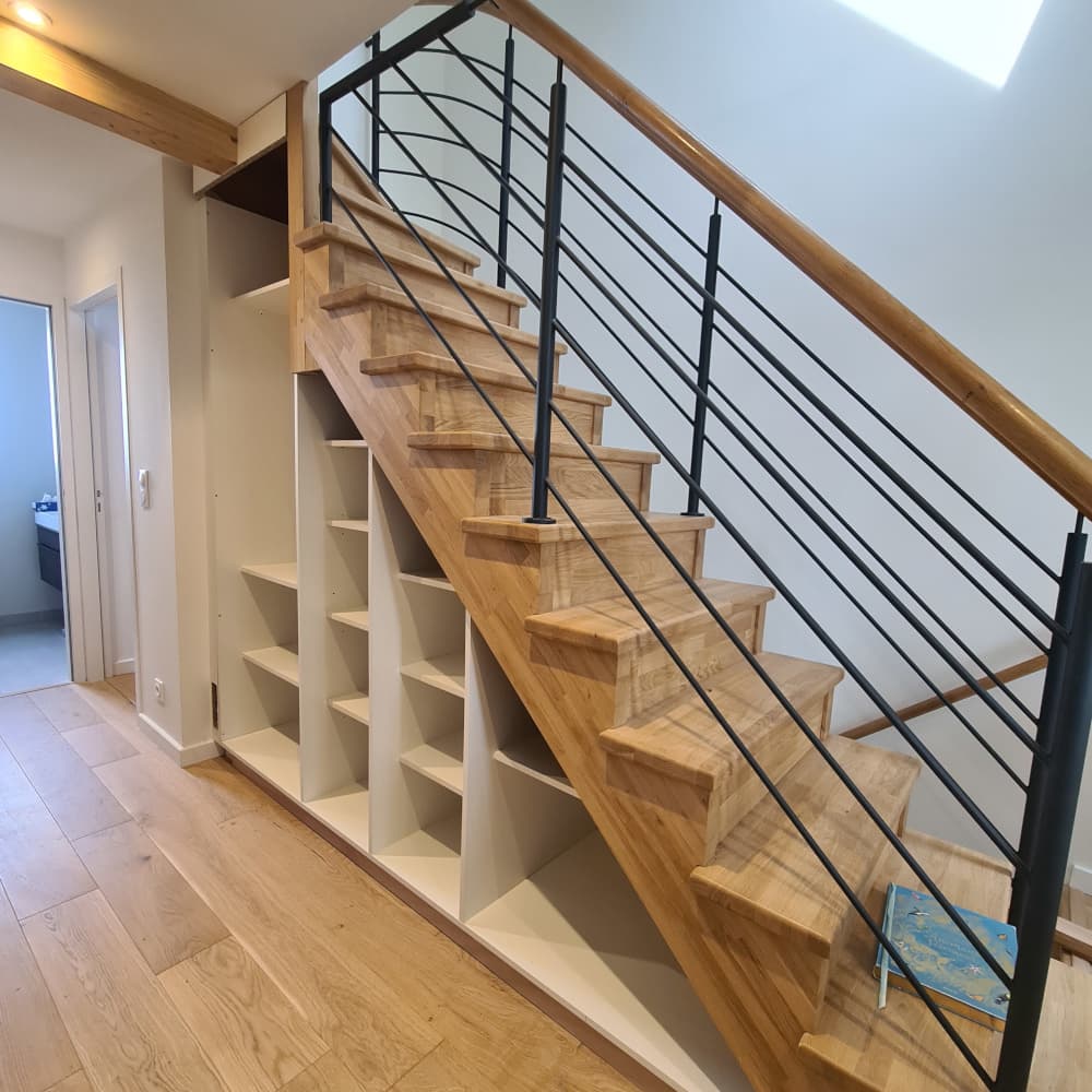 Placard sous escalier-3